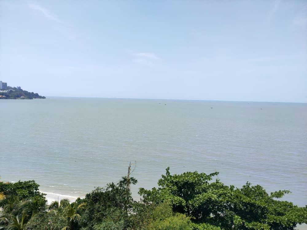 Beachfront Full Sea Penang 탄중붕가 외부 사진