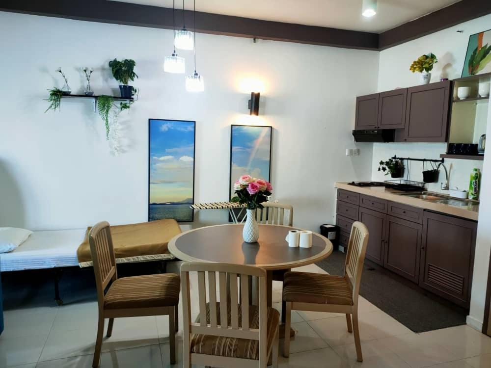 Beachfront Full Sea Penang 탄중붕가 외부 사진